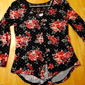 Like new flower shirt